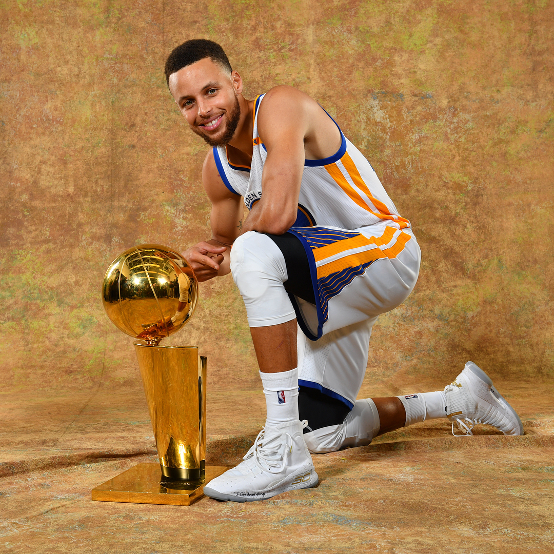 由阿德利完 由阿德利完